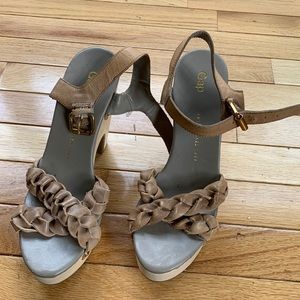 Summer Leather with wooden platform heels Shoes. 4/75 inch. Only worn once!